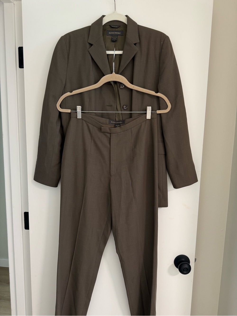 Vintage Banana Republic Italian Wool Suit Size 6